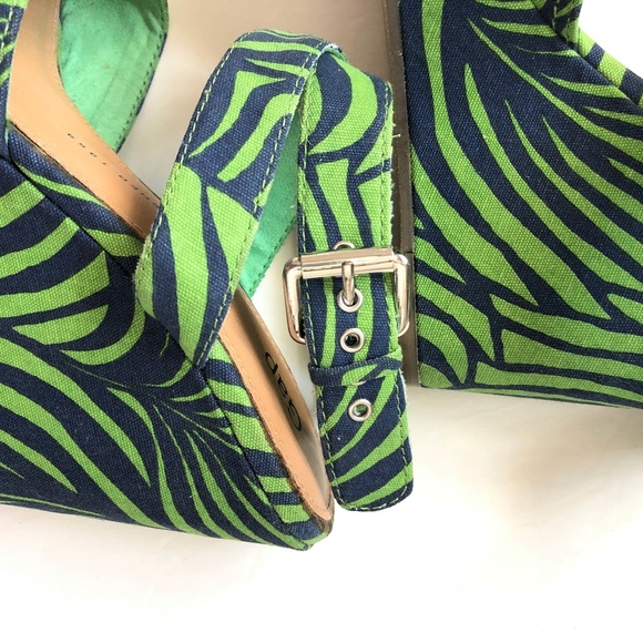 Gap Green Blue  Floral Wedge Sandal Heels - Picture 3 of 12